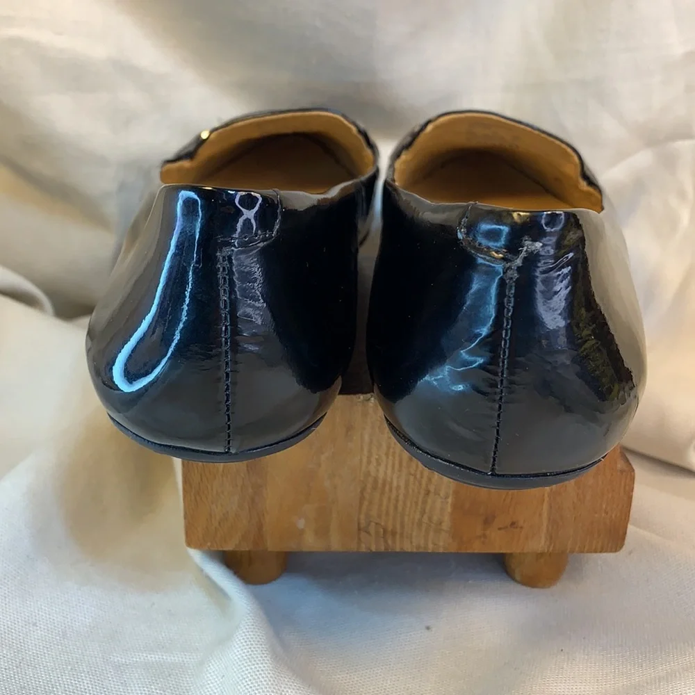 Coach almost NEW leather loafers/flats worn once